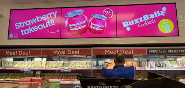 BuzzBallz-cocktails-WHSmith