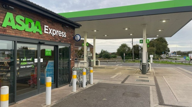 Asda-Express-forecourt