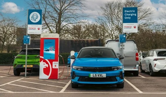 Tesco-vauxhall-retail-media