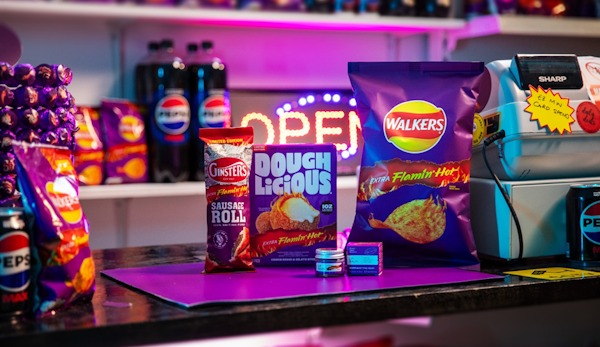 Walkers-Extra-Flamin-Hot